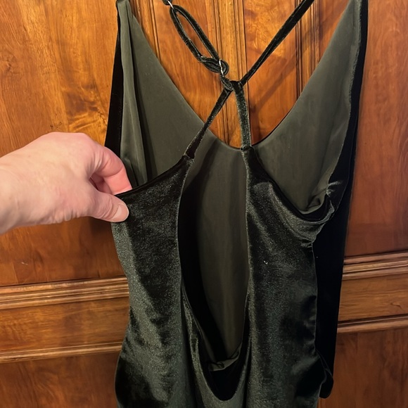 Stunning NWOT Dark Green Velvet Bodysuit, size L - Picture 10 of 14